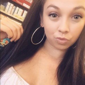 Meet your Posher, Brittney